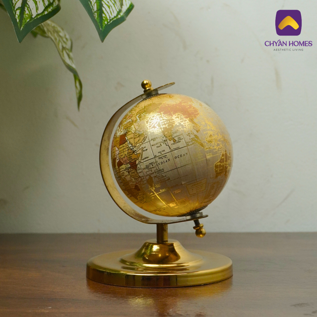 Vastu Golden Globe